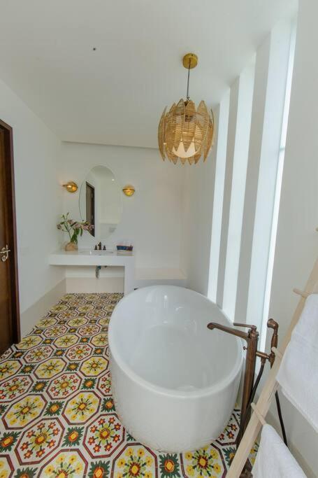 Presidential Luxury Villa Anjuna With Pvt Pool & Bathtub, Most Prime Location Εξωτερικό φωτογραφία