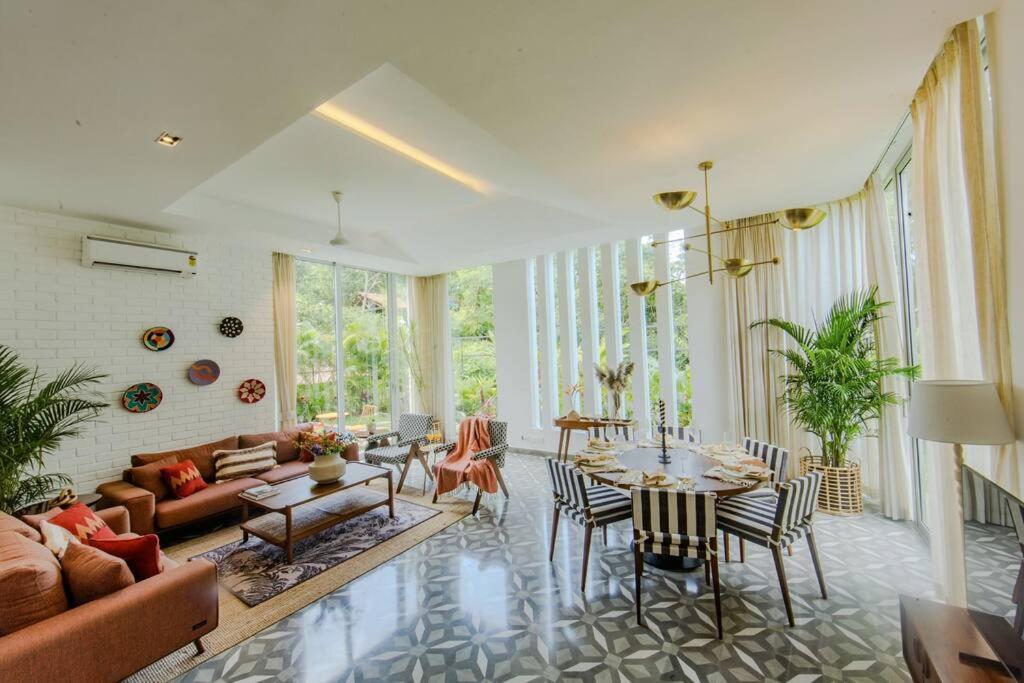 Presidential Luxury Villa Anjuna With Pvt Pool & Bathtub, Most Prime Location Εξωτερικό φωτογραφία
